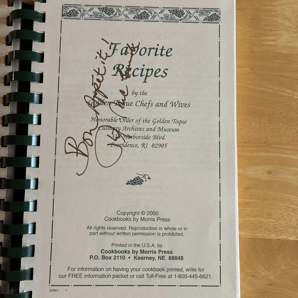 Favorite Recipes By Golden Toque Chefs &Wives 2000 Providence Rhode Island